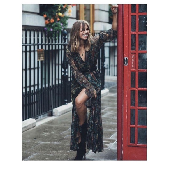 BA&SH Hendrix Metallic Plisse’ Floral Maxi Dress Size 6 - Picture 5 of 16